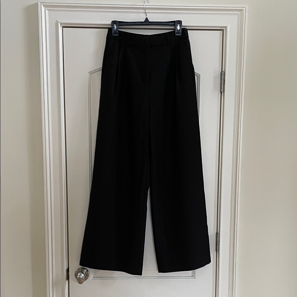 Black Wide-Leg Women's Pants NWT